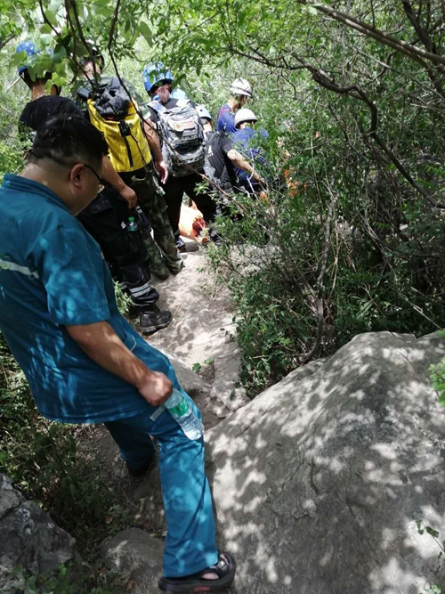 登山失足困山頂我院急診救援接力挽生命！